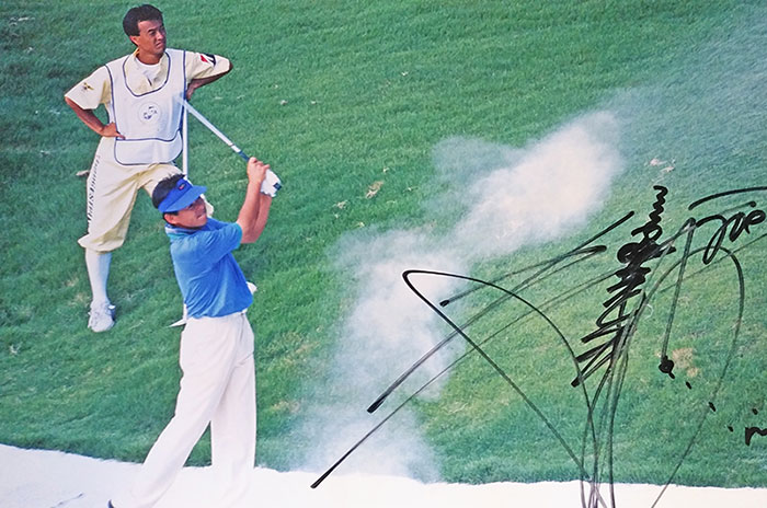 日本プロゴルフ選手権で尾崎直道プロのキャディを務める中西